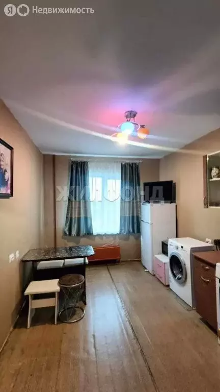 2-комнатная квартира: Норильск, Югославская улица, 32 (61 м) - Фото 0
