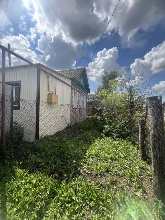 Дом в Оренбургская область, Бугурусланский район, с. Аксаково  (62 м) - Фото 1