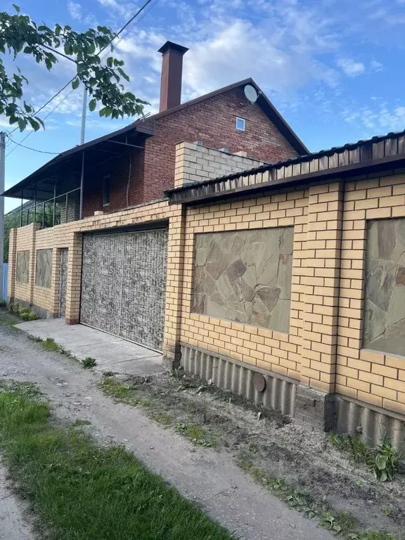 Дом в Курская область, Курский район, д. Щетинка  (155 м) - Фото 0