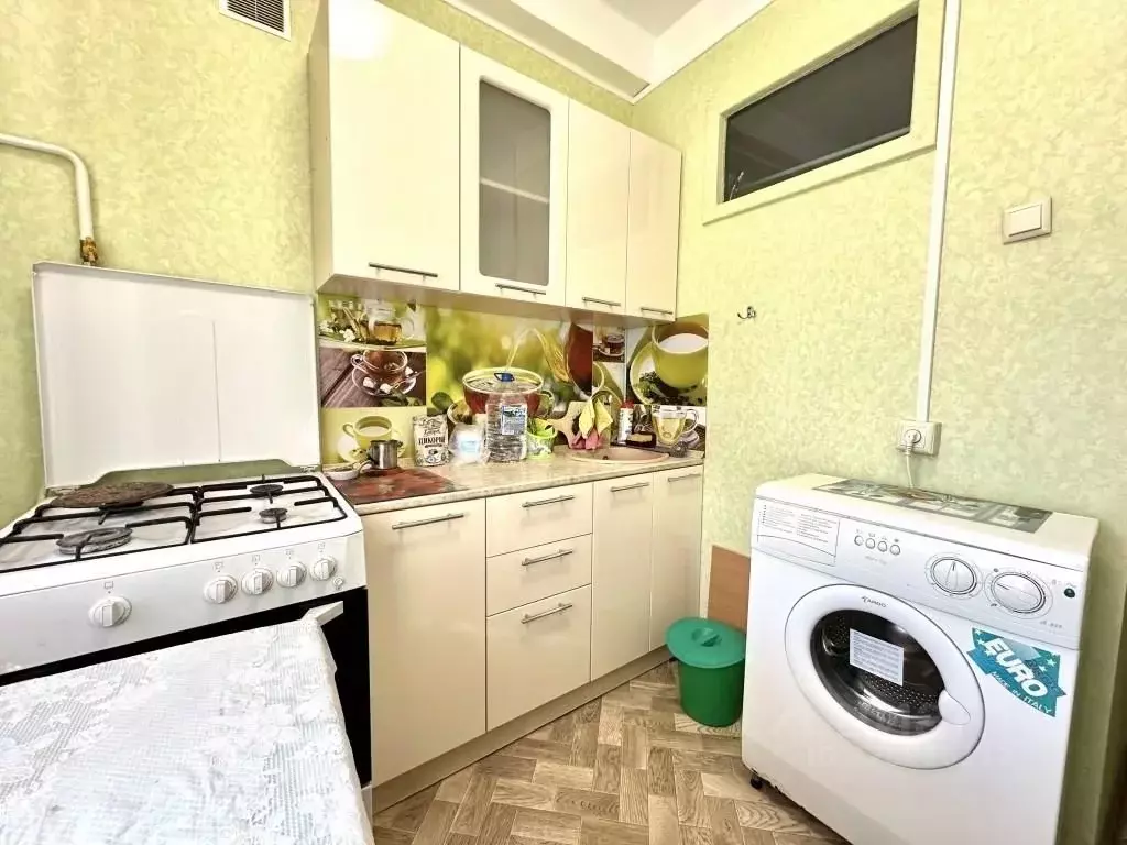 2-к кв. Севастополь просп. Победы, 58 (44.0 м) - Фото 2