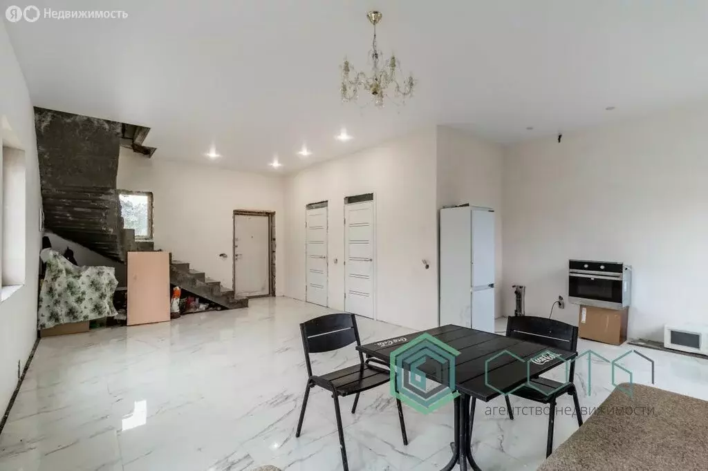 Дом в Калининградская область, Гурьевский муниципальный округ, посёлок ... - Фото 2