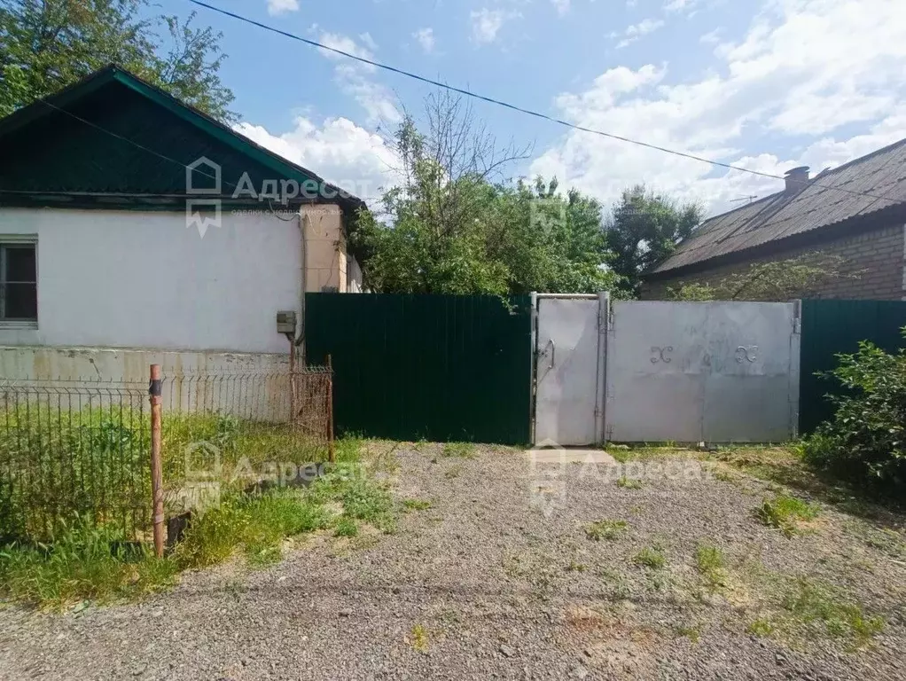 Дом в Волгоградская область, Волгоград Острогожская ул. (57 м) - Фото 0
