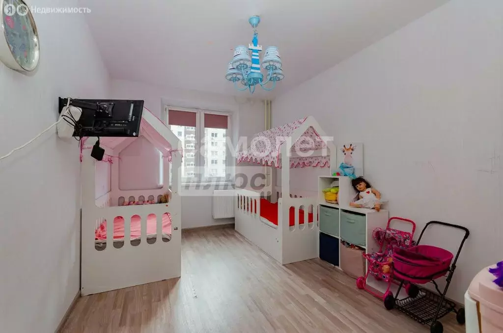 3-комнатная квартира: Челябинск, улица Бейвеля, 118 (81.6 м) - Фото 2