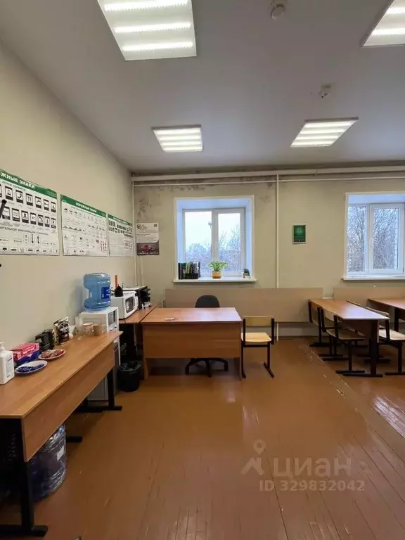 Помещение свободного назначения в Ярославская область, Рыбинск просп. ... - Фото 2