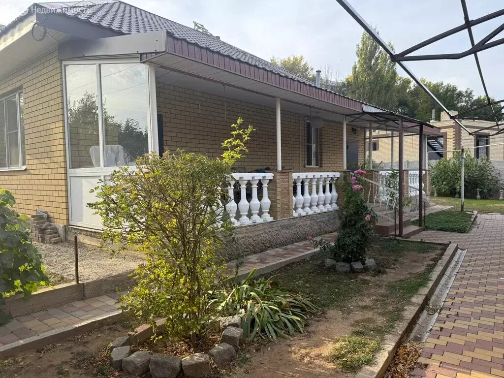 Дом в Волгоград, микрорайон Жилгородок, Кроткая улица (101 м) - Фото 1