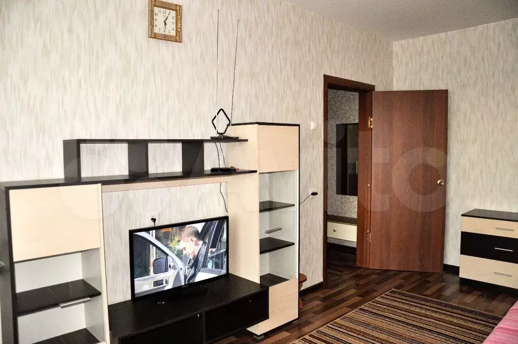 1-к. квартира, 37 м, 10/10 эт. - Фото 1