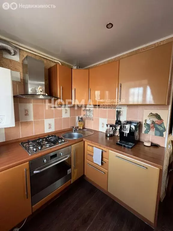 3-комнатная квартира: Октябрьский, 21-й микрорайон, 12 (52.1 м) - Фото 0