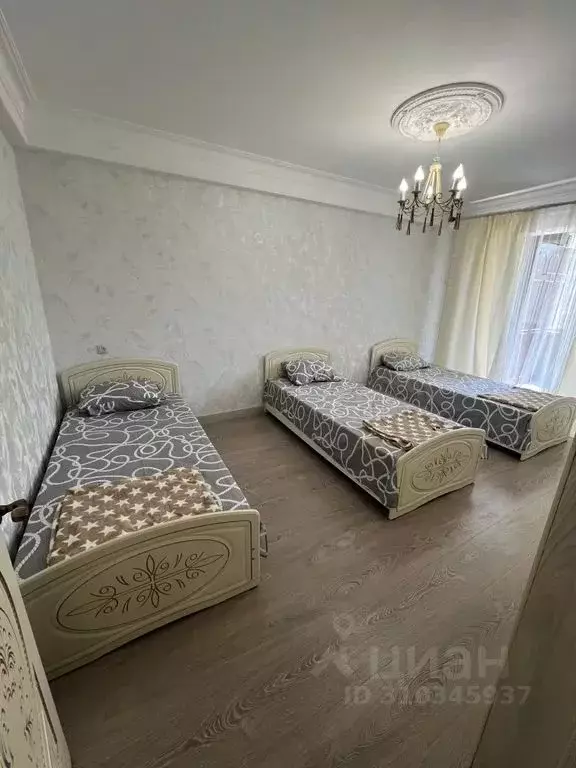 1-к кв. Дагестан, Каспийск просп. Акулиничева, 14 (50.0 м) - Фото 0