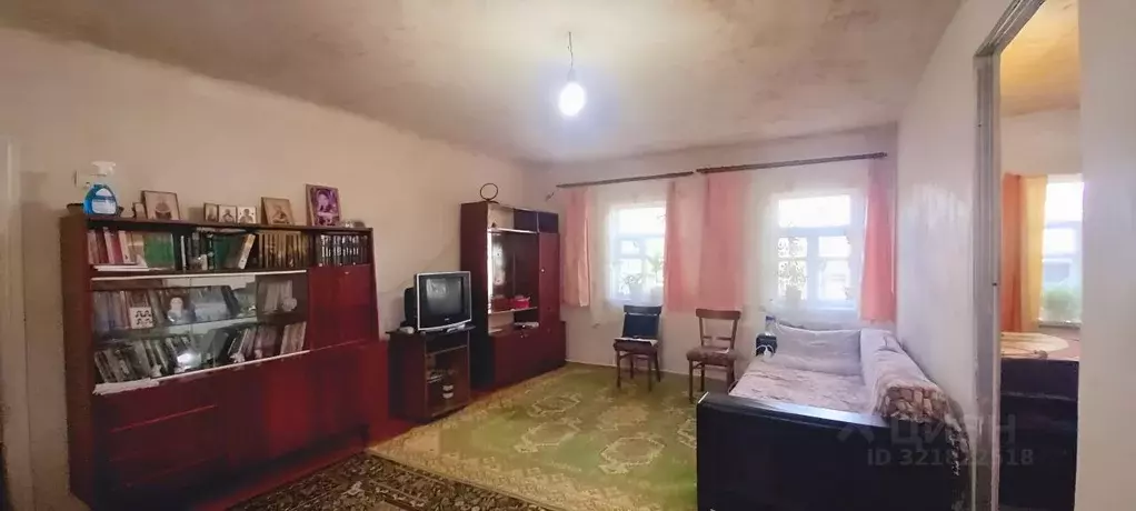 Дом в Ростовская область, Гуково пос. Шахты Ростовская,  (62 м) - Фото 0