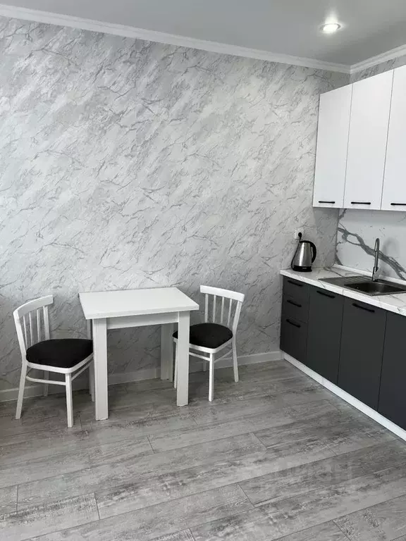 1-к кв. Тюменская область, Тюмень ул. Ю.-Р.Г. Эрвье, 38 (47.0 м) - Фото 1