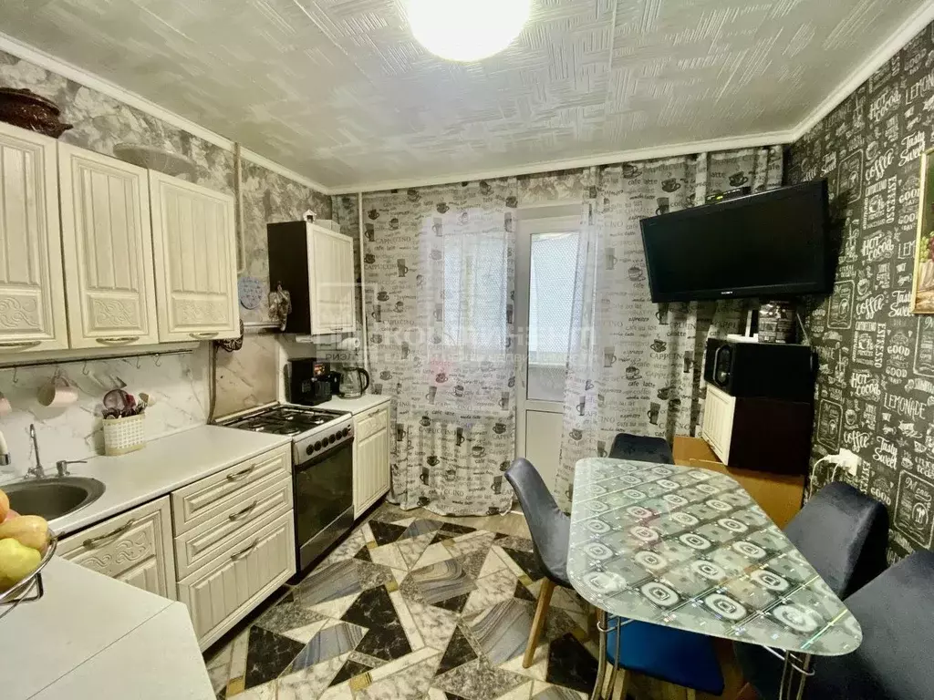 3-к кв. Владимирская область, Ковров Волго-Донская ул., 7Б (67.8 м) - Фото 1