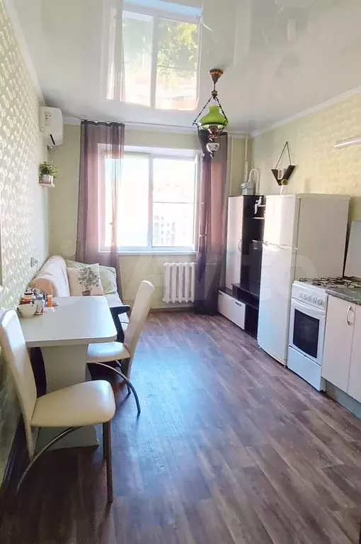1-к. квартира, 39 м, 8/10 эт. - Фото 0