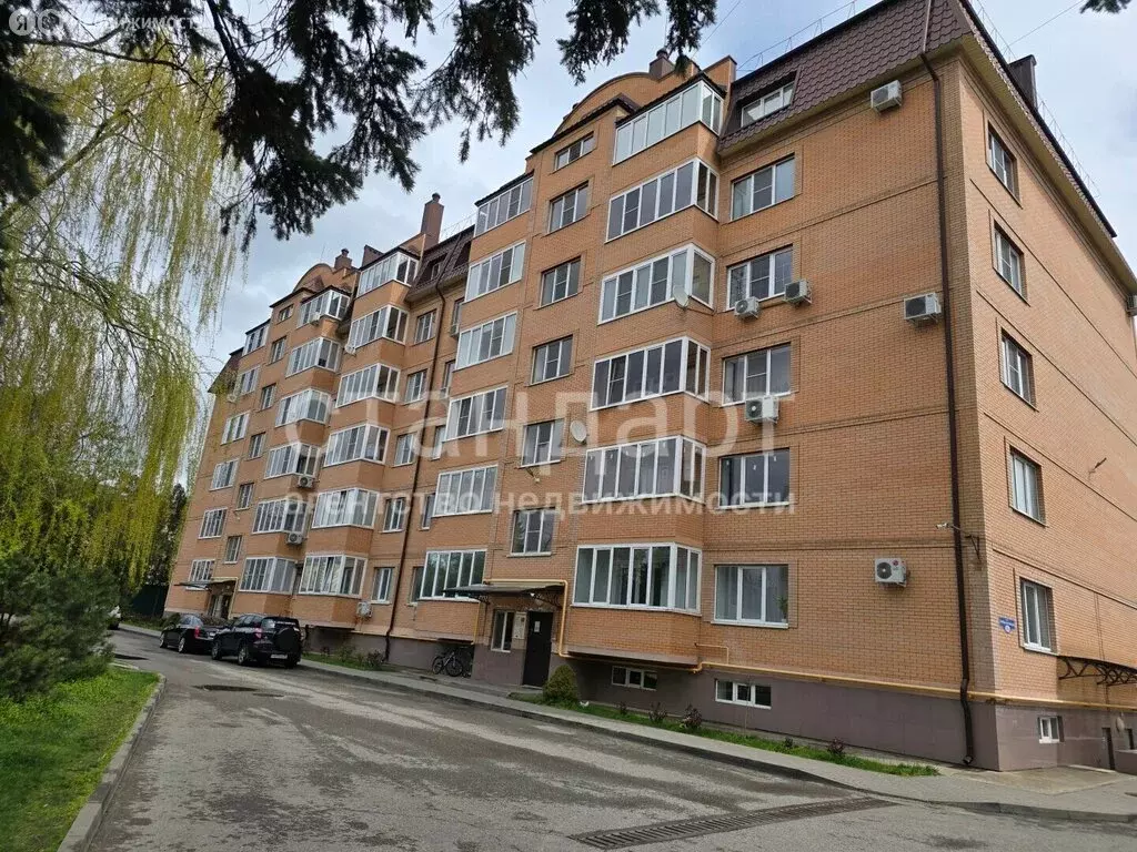 2-комнатная квартира: Ессентуки, Октябрьская площадь, 31 (82 м) - Фото 1