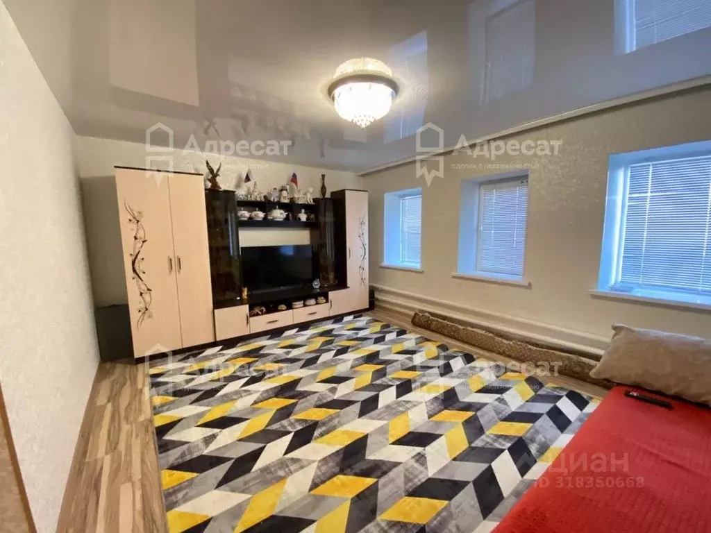 Дом в Волгоградская область, Волгоград Чебоксарская ул. (97 м) - Фото 0