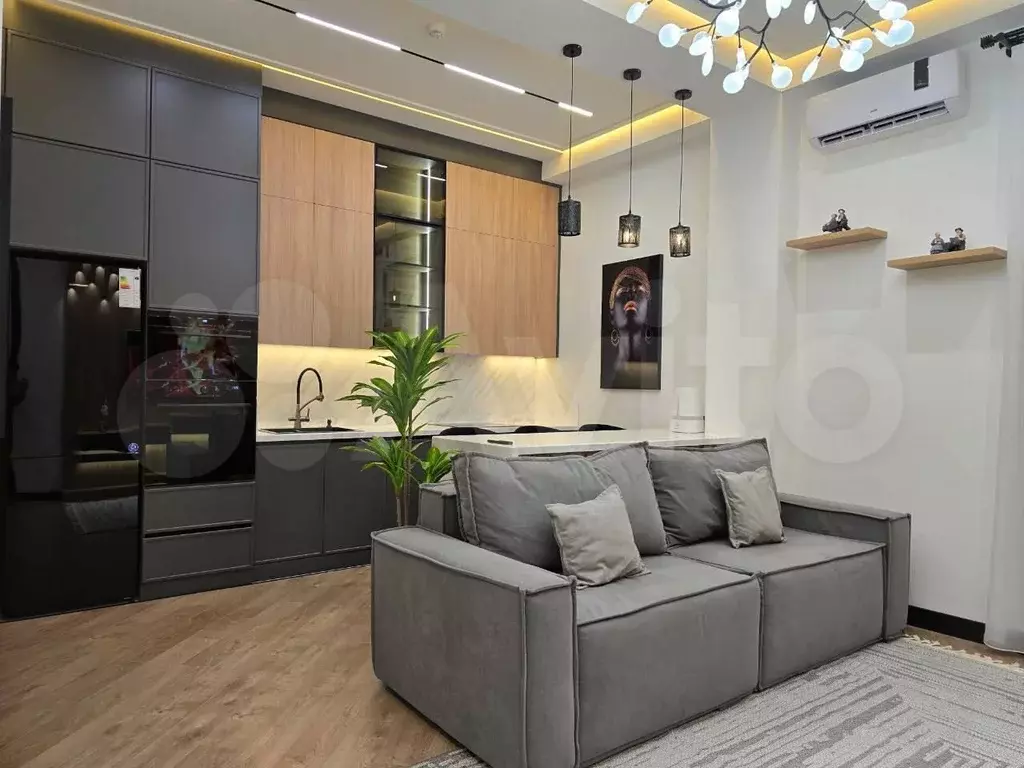 2-к. квартира, 60 м, 12/20 эт. - Фото 1