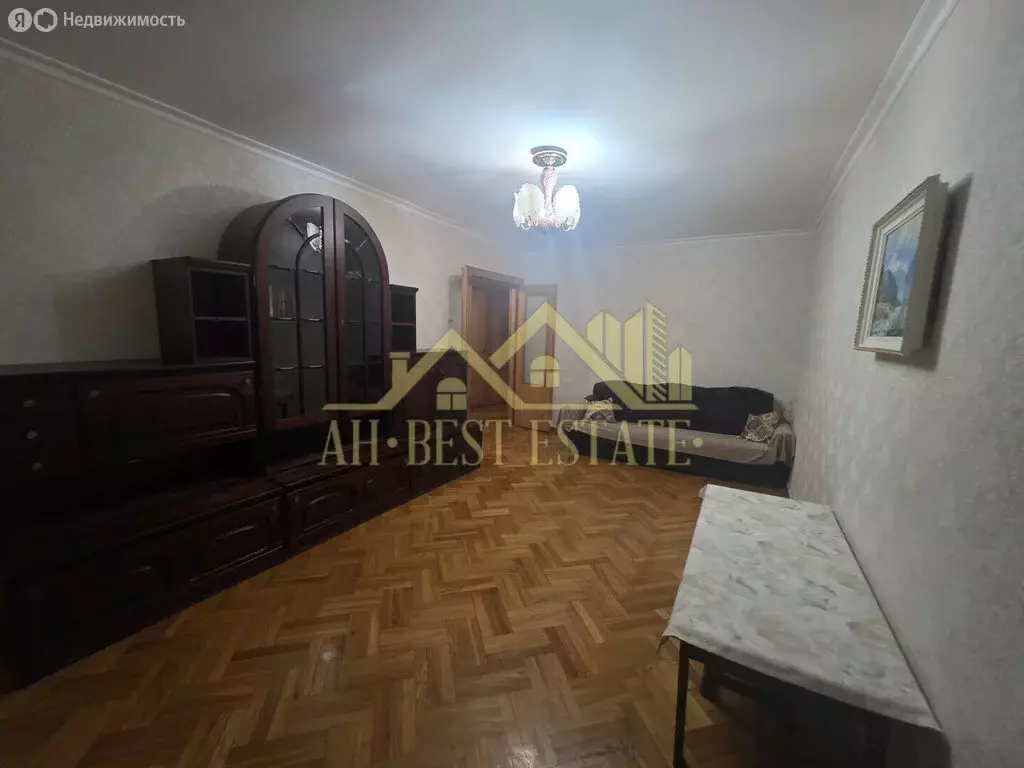 4-комнатная квартира: Владикавказ, улица Куйбышева, 32 (78 м) - Фото 1