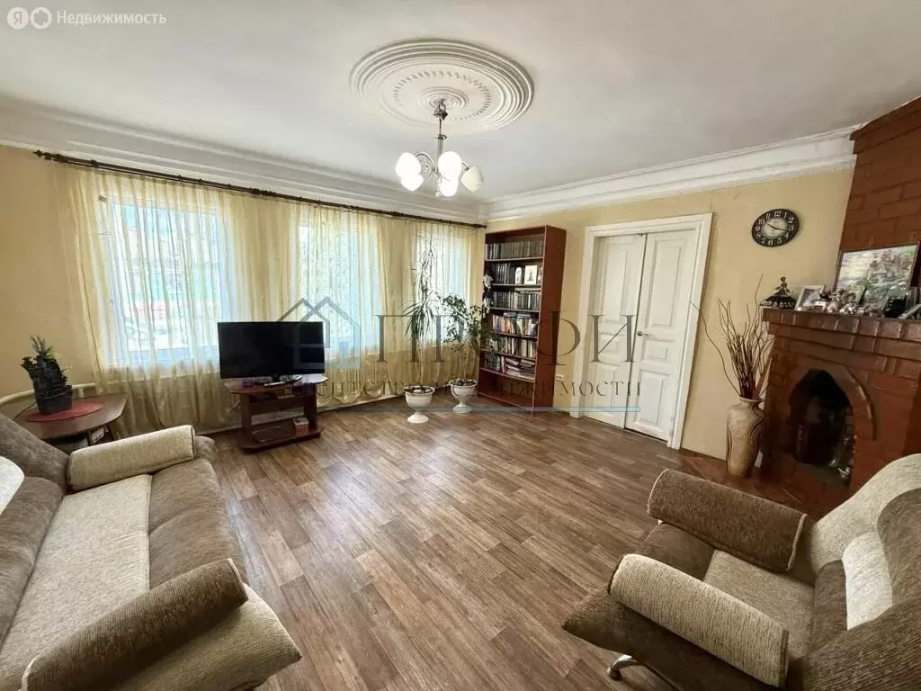 3-комнатная квартира: Новый Оскол, улица Гагарина, 7 (63 м) - Фото 1