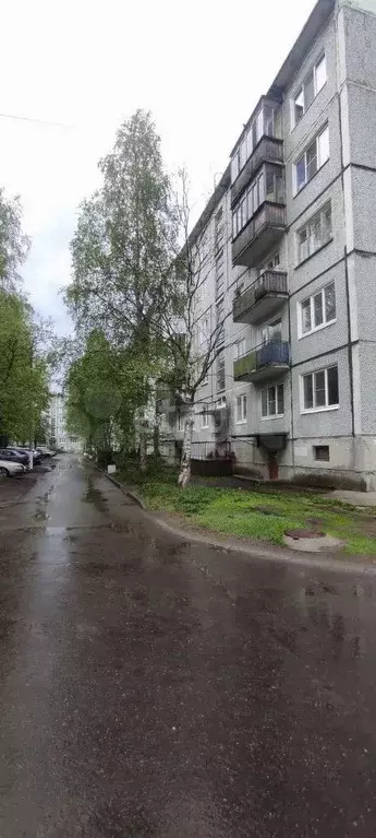 Комната 17,6 м в 3-к., 1/5 эт. - Фото 1
