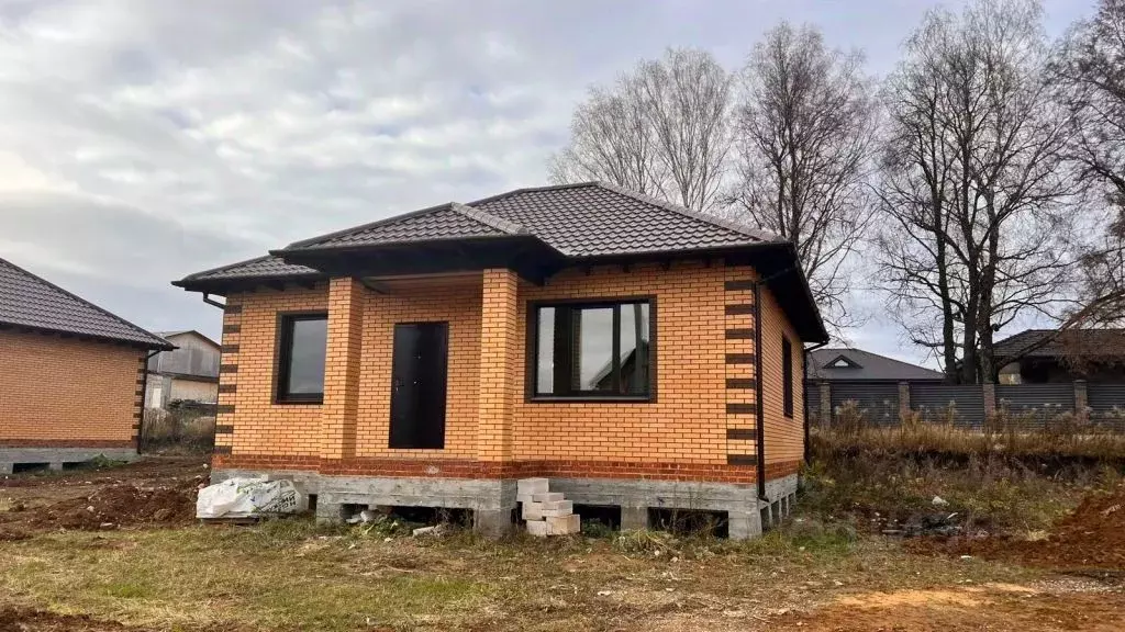 Дом в Тульская область, Тула городской округ, д. Медвенка, Водный мкр ... - Фото 1