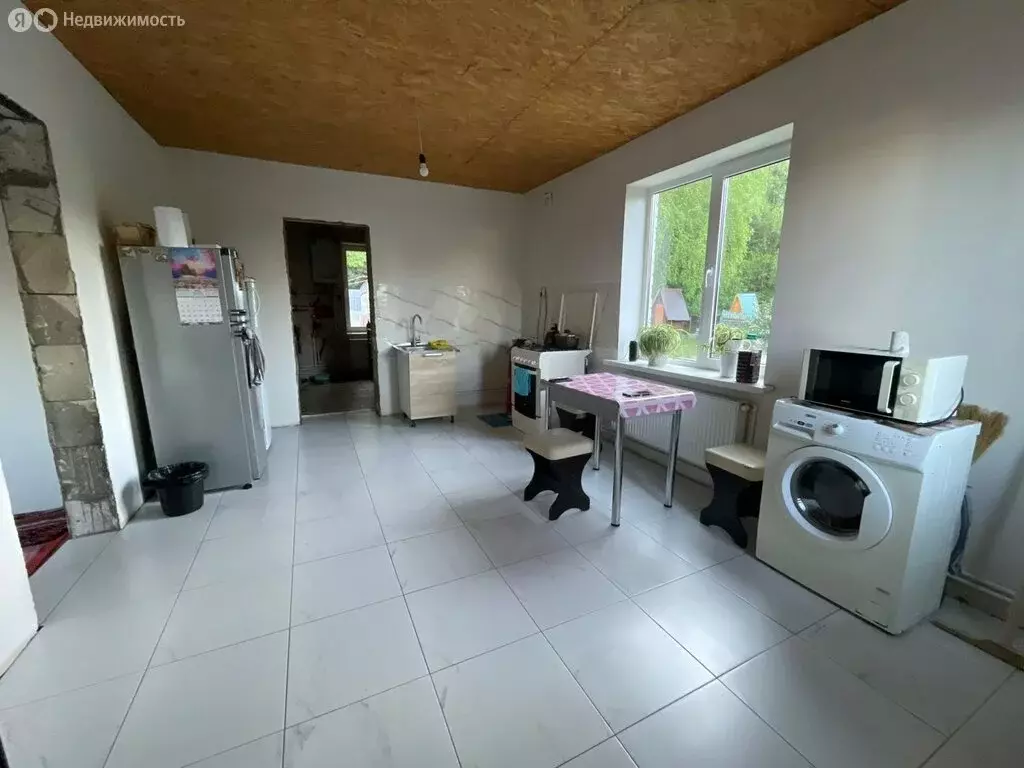 Дом в Калужская область, Малоярославецкий муниципальный округ, ... - Фото 1