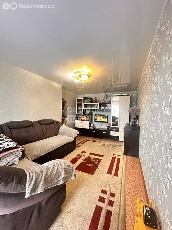 2-комнатная квартира: Череповец, улица Краснодонцев, 31 (40 м) - Фото 1