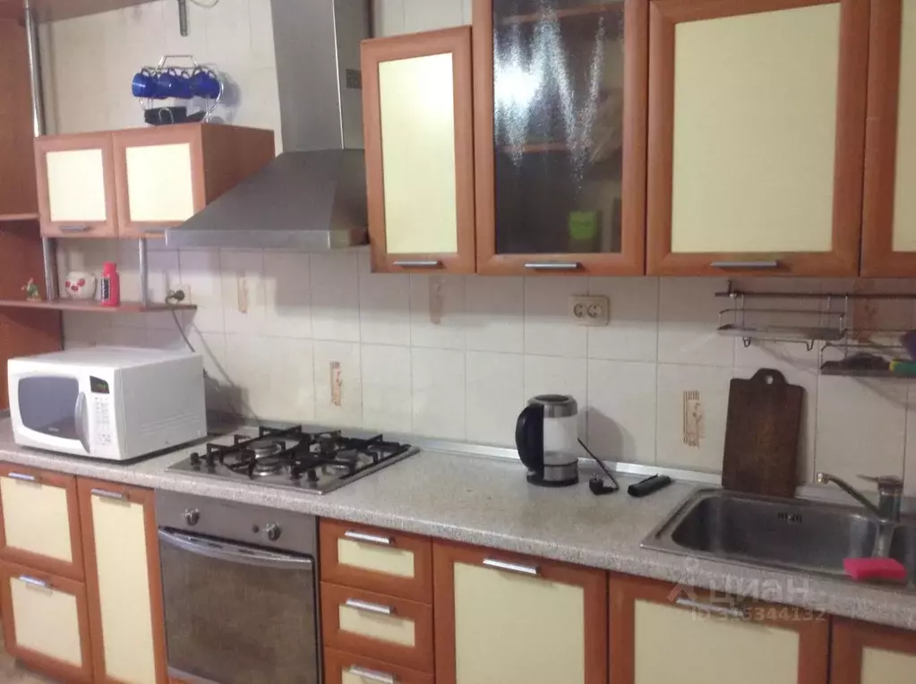 3-к кв. Смоленская область, Смоленск ул. Нахимова, 3а (80.0 м) - Фото 0