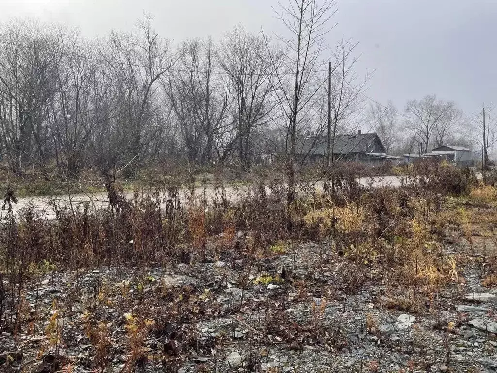 Участок в Сахалинская область, Южно-Сахалинск Холмский пер. (65.0 ... - Фото 1