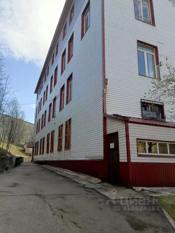 Помещение свободного назначения в Мурманская область, Мурманск просп. ... - Фото 0