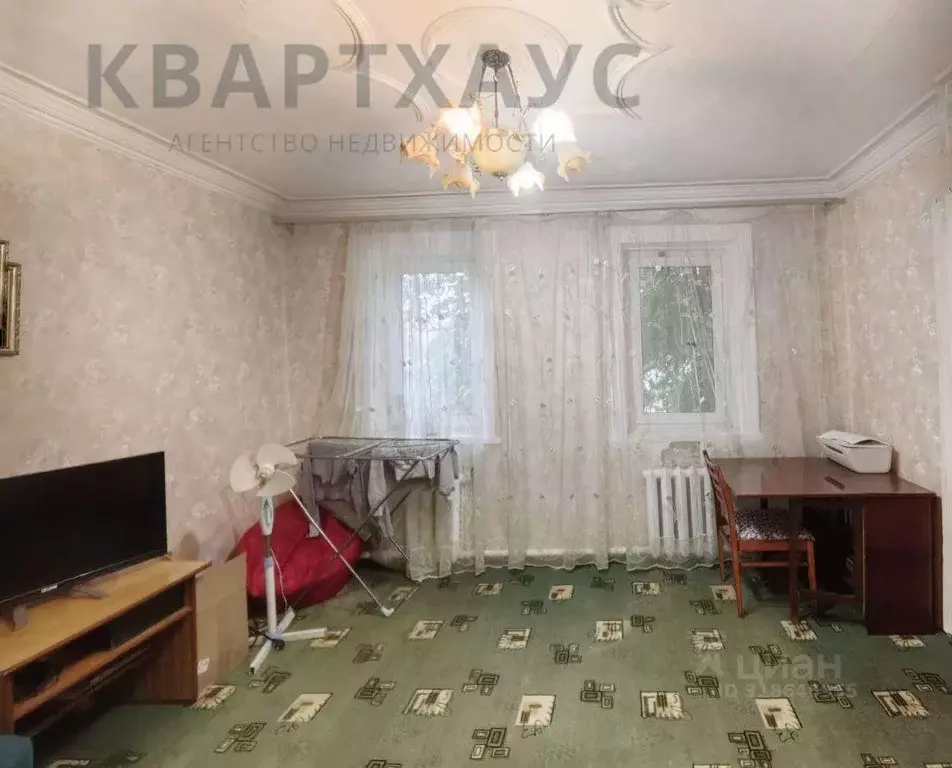 Дом в Волгоградская область, Волгоград Чембарская ул. (64 м) - Фото 0