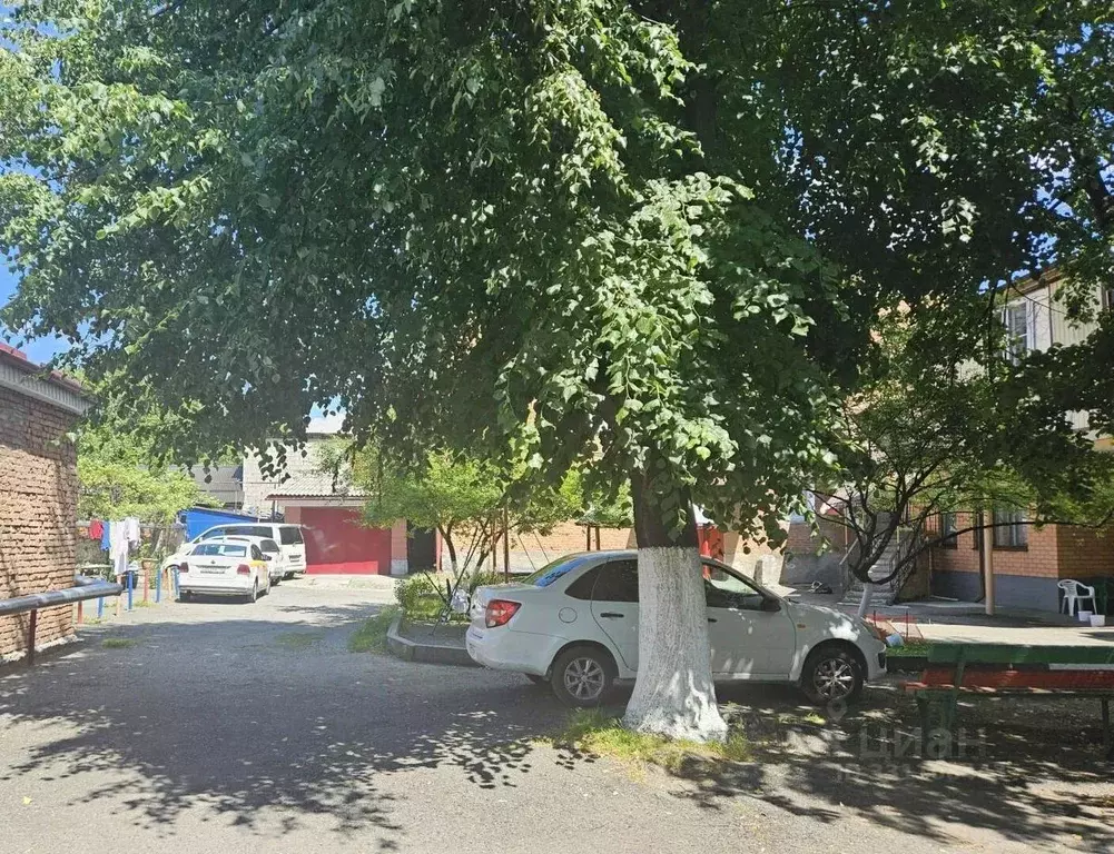 1-к кв. Северная Осетия, Владикавказ ул. Добролюбова, 2А (33.7 м) - Фото 2