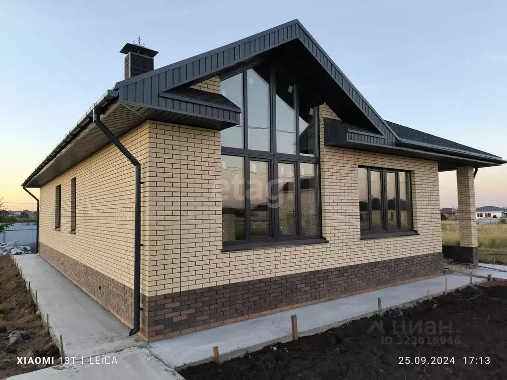 Дом в Татарстан, Тукаевский район, д. Азьмушкино, Подсолнухи мкр ул. ... - Фото 1