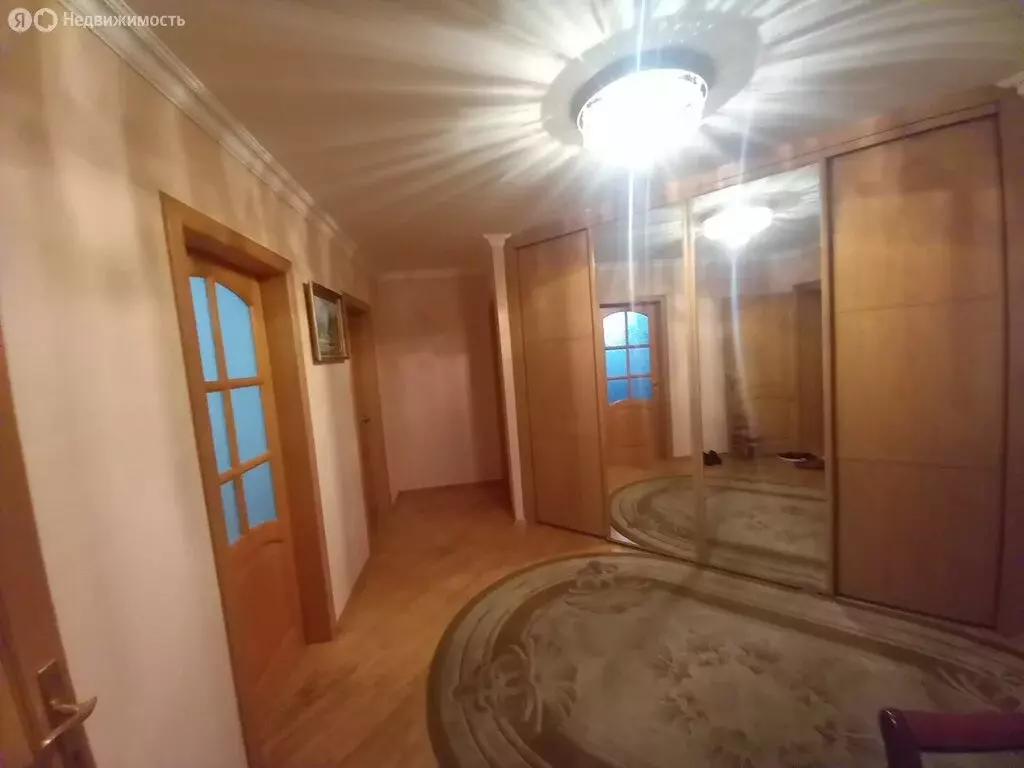 5-комнатная квартира: Владикавказ, Весенняя улица, 7к2 (164 м) - Фото 1