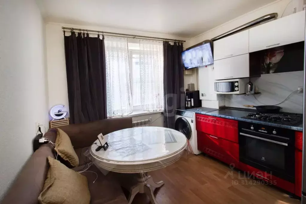 2-к кв. Калужская область, Калуга ул. Георгия Амелина, 26 (47.8 м) - Фото 1