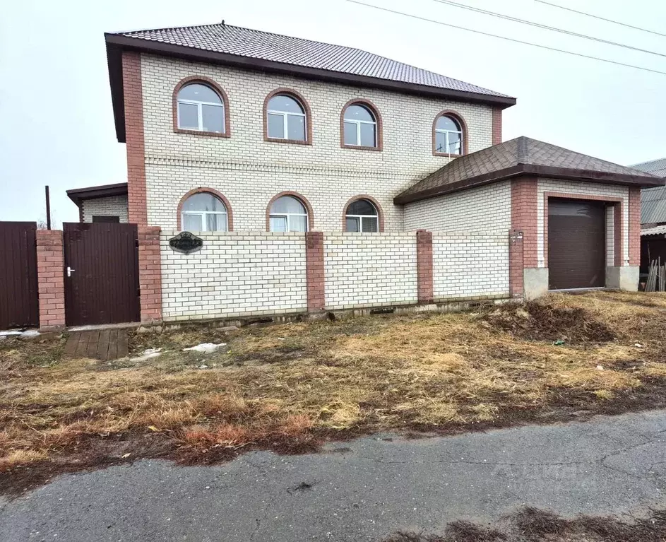 Дом в Омская область, Таврическое рп ул. Рабочая (339 м) - Фото 2