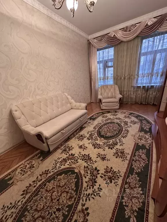 Комната Санкт-Петербург Английский просп., 51 (24.0 м) - Фото 1