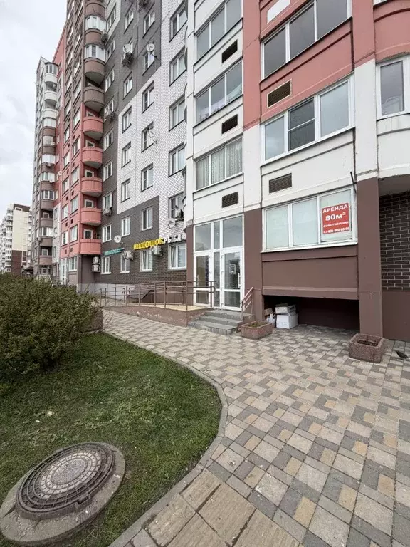 Помещение свободного назначения в Москва ул. 6-я Нововатутинская, 1 ... - Фото 0