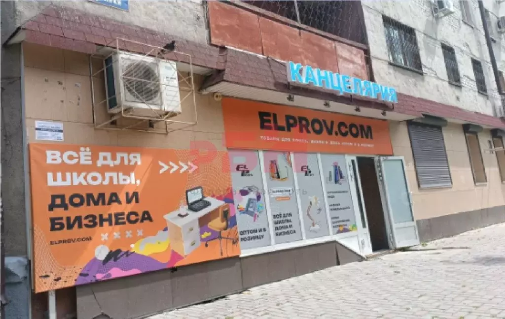 Торговая площадь в Тюменская область, Тюмень ул. Республики, 213 (120 ... - Фото 1