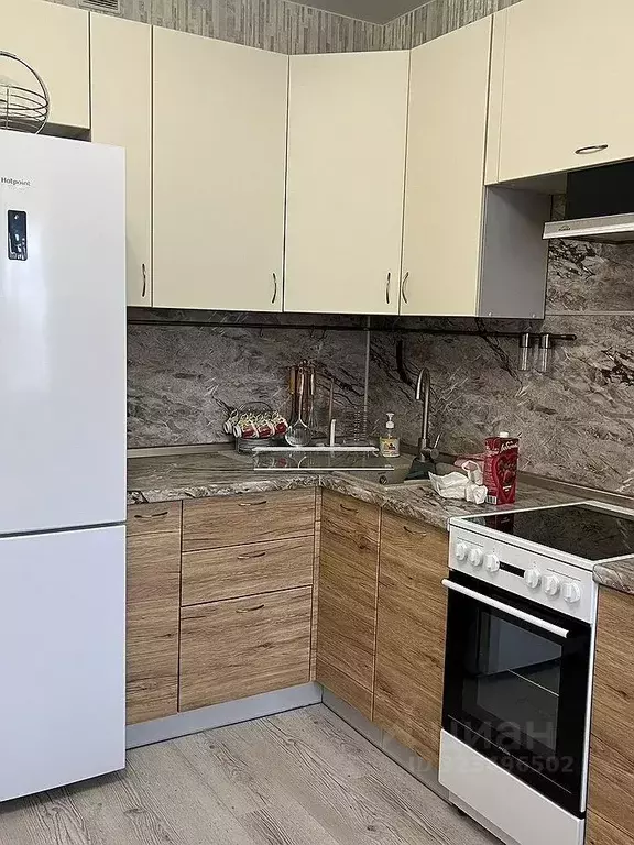 1-к кв. Московская область, Лобня Центральная ул., 6 (42.0 м) - Фото 2