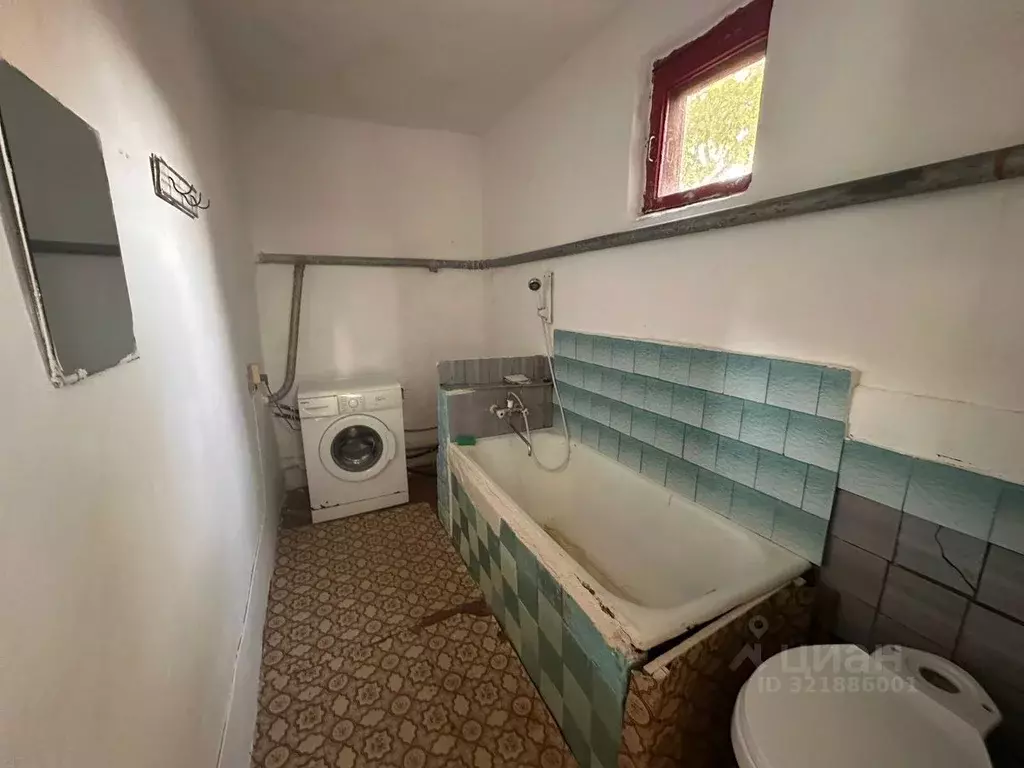 Дом в Краснодарский край, Северский район, Азовское с/пос, Азовская ... - Фото 1