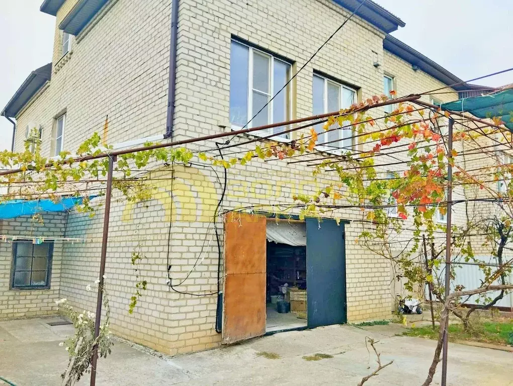 Дом, 241.4 м - Фото 1