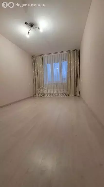 1к в 3-комнатной квартире (13.5 м) - Фото 1