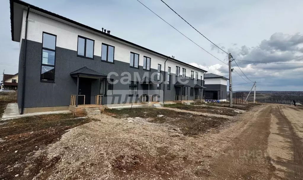 Таунхаус в Башкортостан, Октябрьский 32-й мкр, ул. Муромская (126 м) - Фото 1