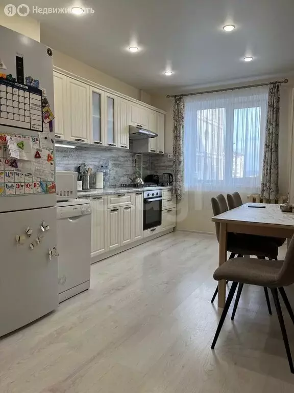 3-комнатная квартира: Пермь, Парковый проспект, 5 (69 м) - Фото 0