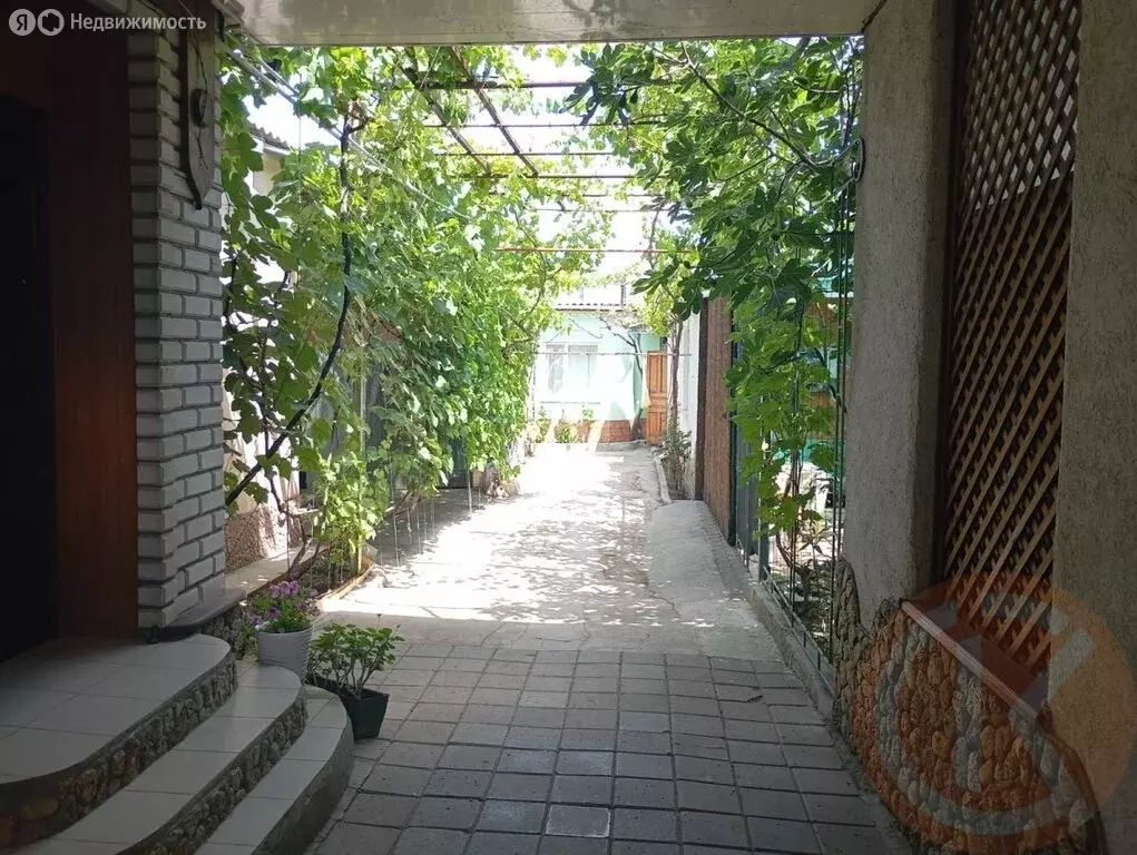 3-комнатная квартира: Евпатория, проезд Некрасова, 7 (65.6 м) - Фото 0