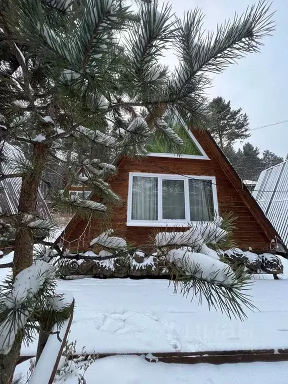 Дом в Иркутская область, Иркутский муниципальный округ, Листвянка рп ... - Фото 1