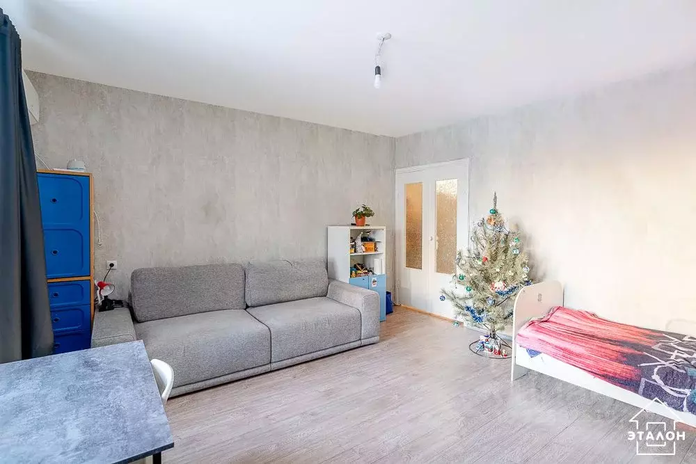 2-к кв. Омская область, Омск ул. Крупской, 21 (66.6 м) - Фото 1