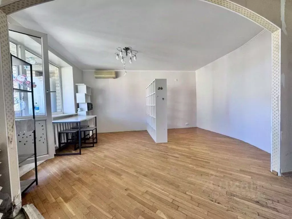 3-к кв. Саратовская область, Саратов ул. Имени Н.В. Гоголя, 112/116 ... - Фото 0