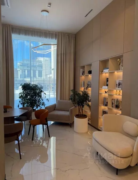 1-к кв. Свердловская область, Екатеринбург пл. Октябрьская, 7 (53.7 м) - Фото 1