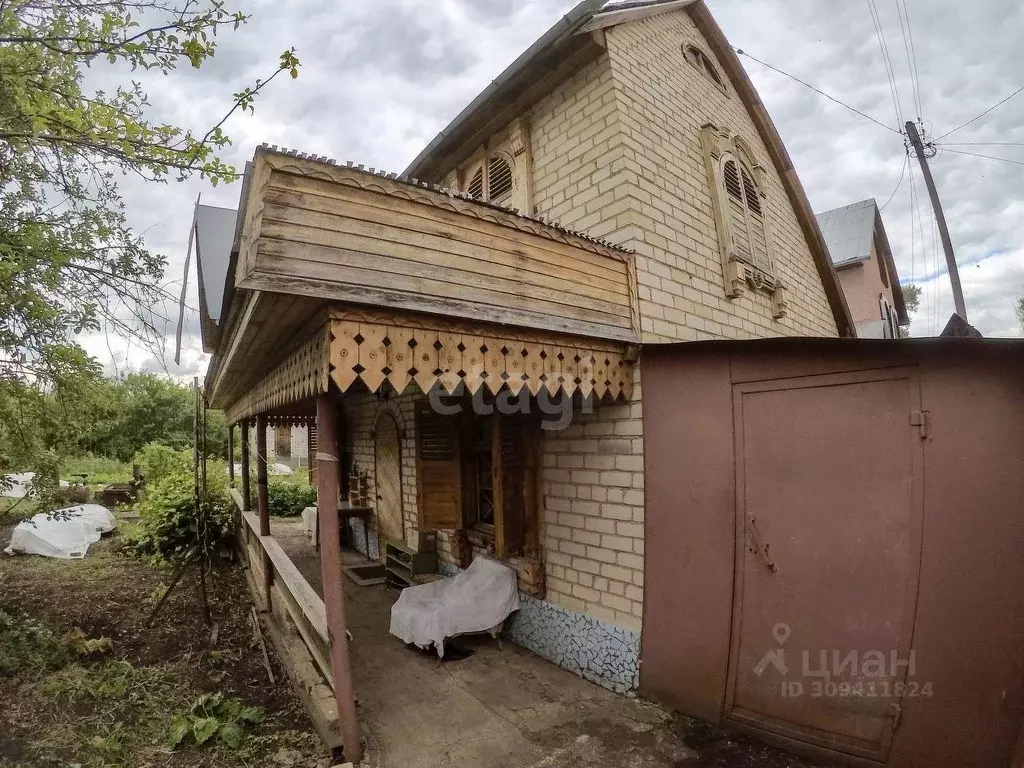 Дом в Башкортостан, Стерлитамакский район, Наумовский сельсовет, Заря ... - Фото 1