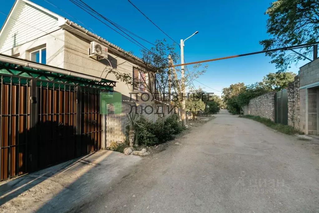 Дом в Севастополь ул. Продольная, 9 (100 м) - Фото 1